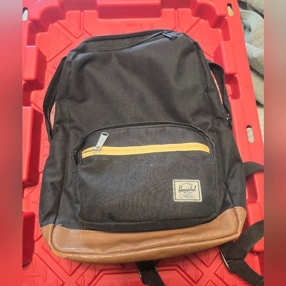 Herschel laptop book bag